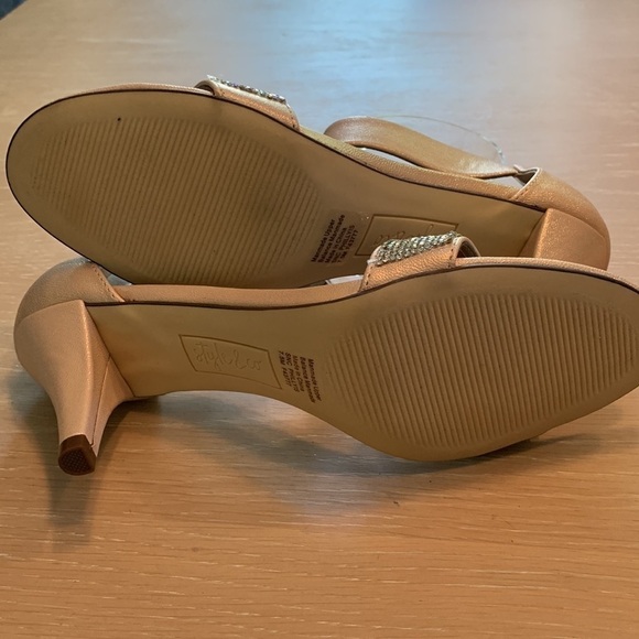 Style & Company light metallic pink heels with rhinestones some damage, reduced - Picture 8 of 8